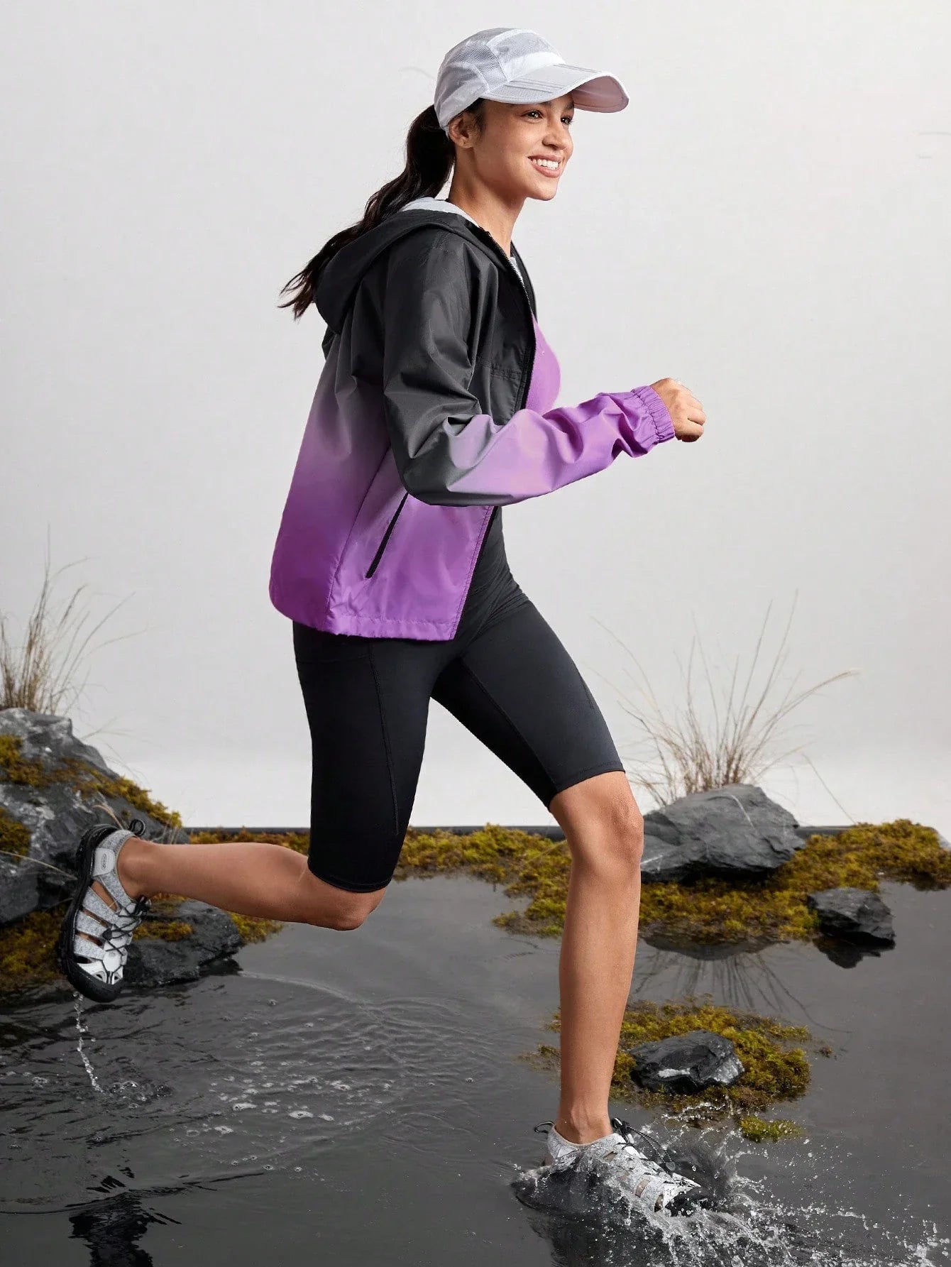 Corta-Vento Casual Com Capuz Julia