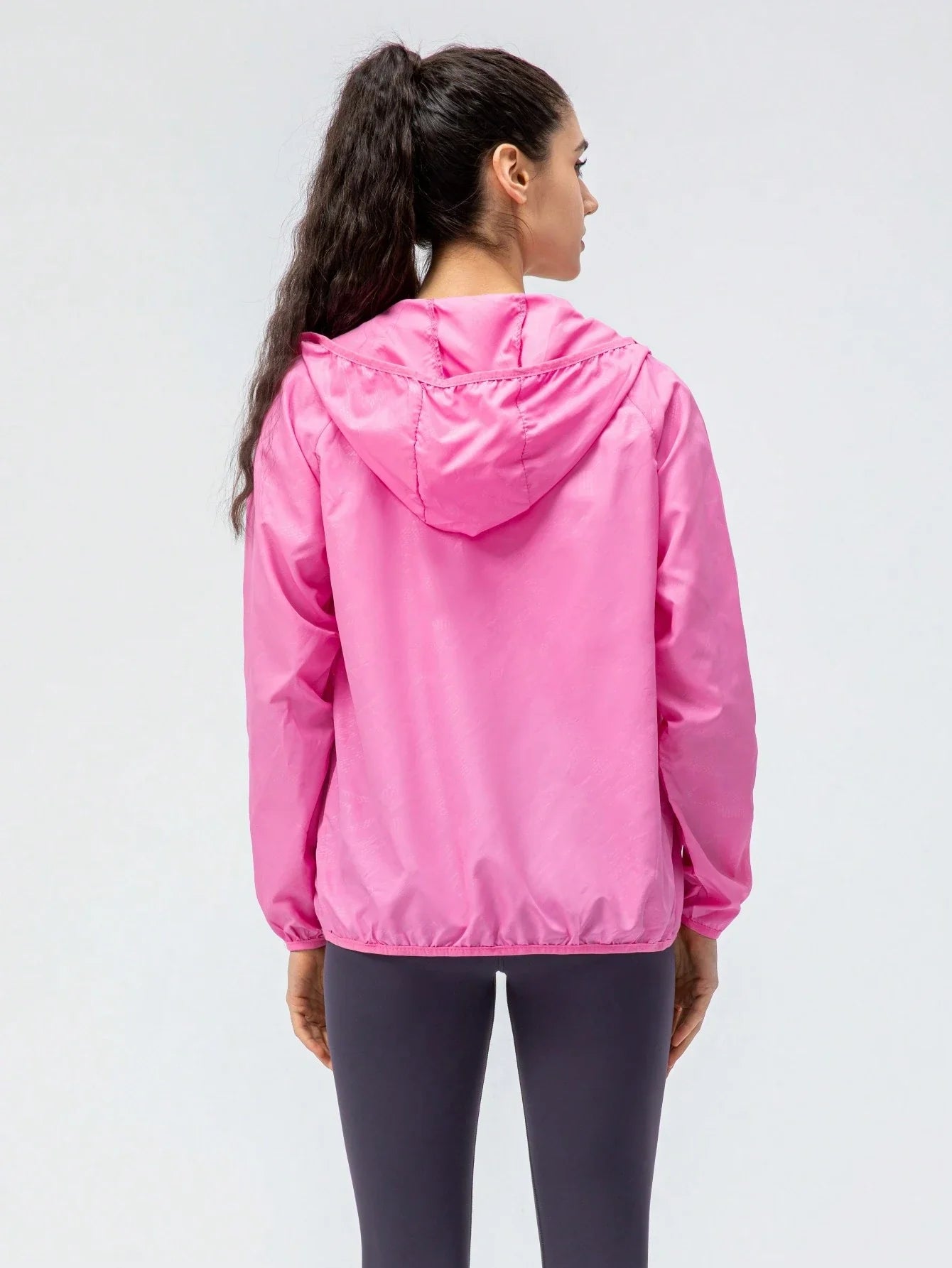 Corta Vento Leve de Secagem Rápida e Resistente