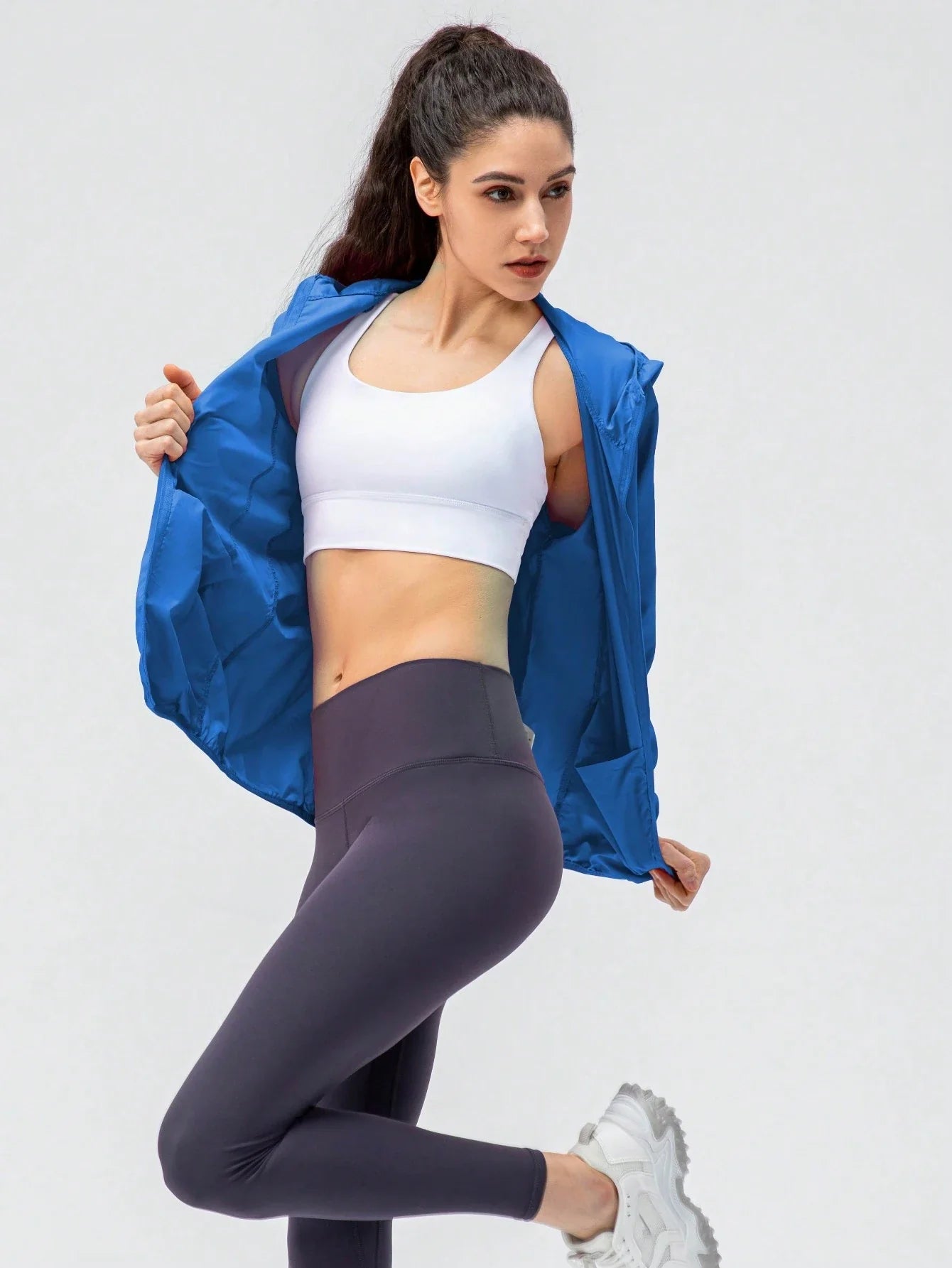 Corta Vento Leve de Secagem Rápida e Resistente