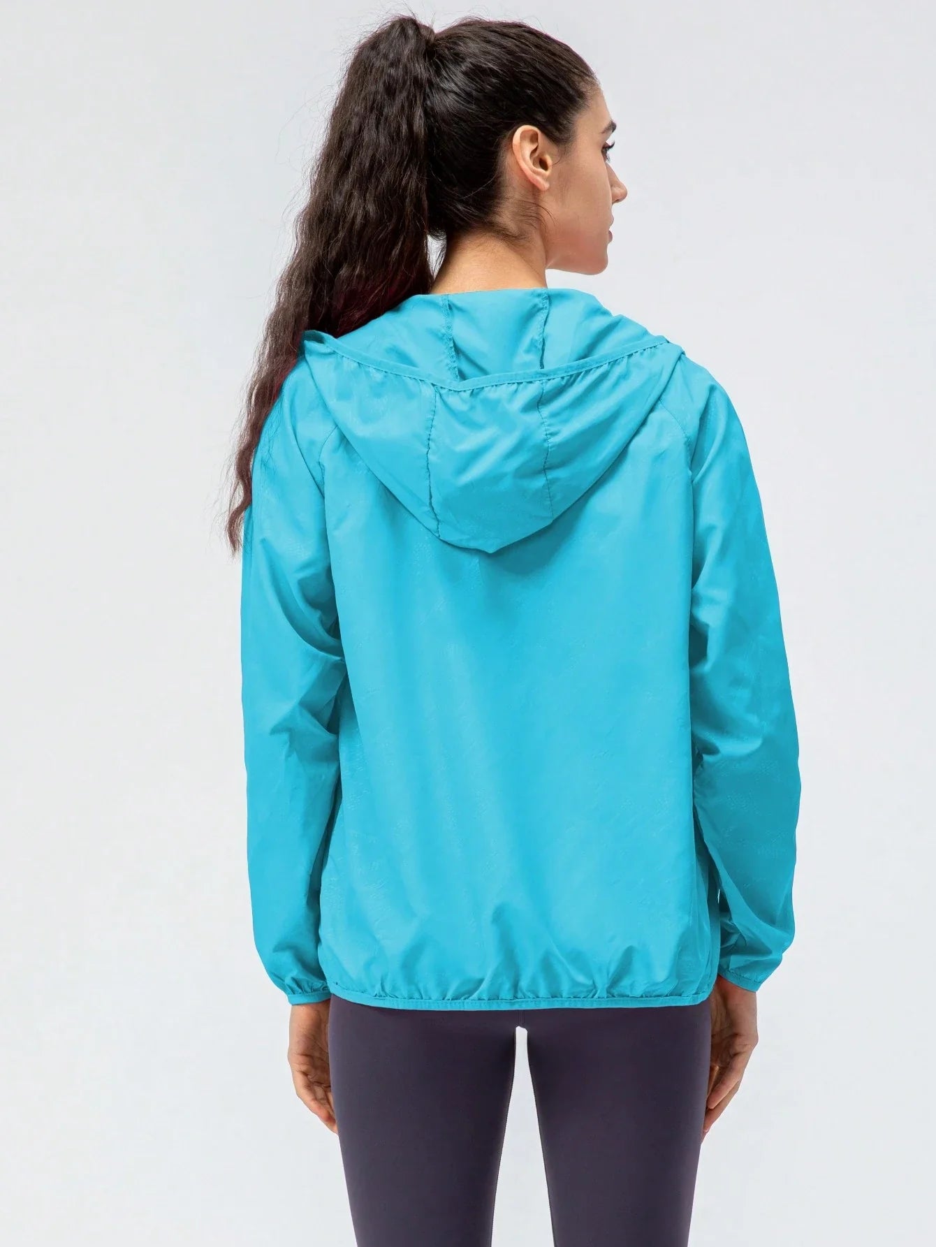 Corta Vento Leve de Secagem Rápida e Resistente