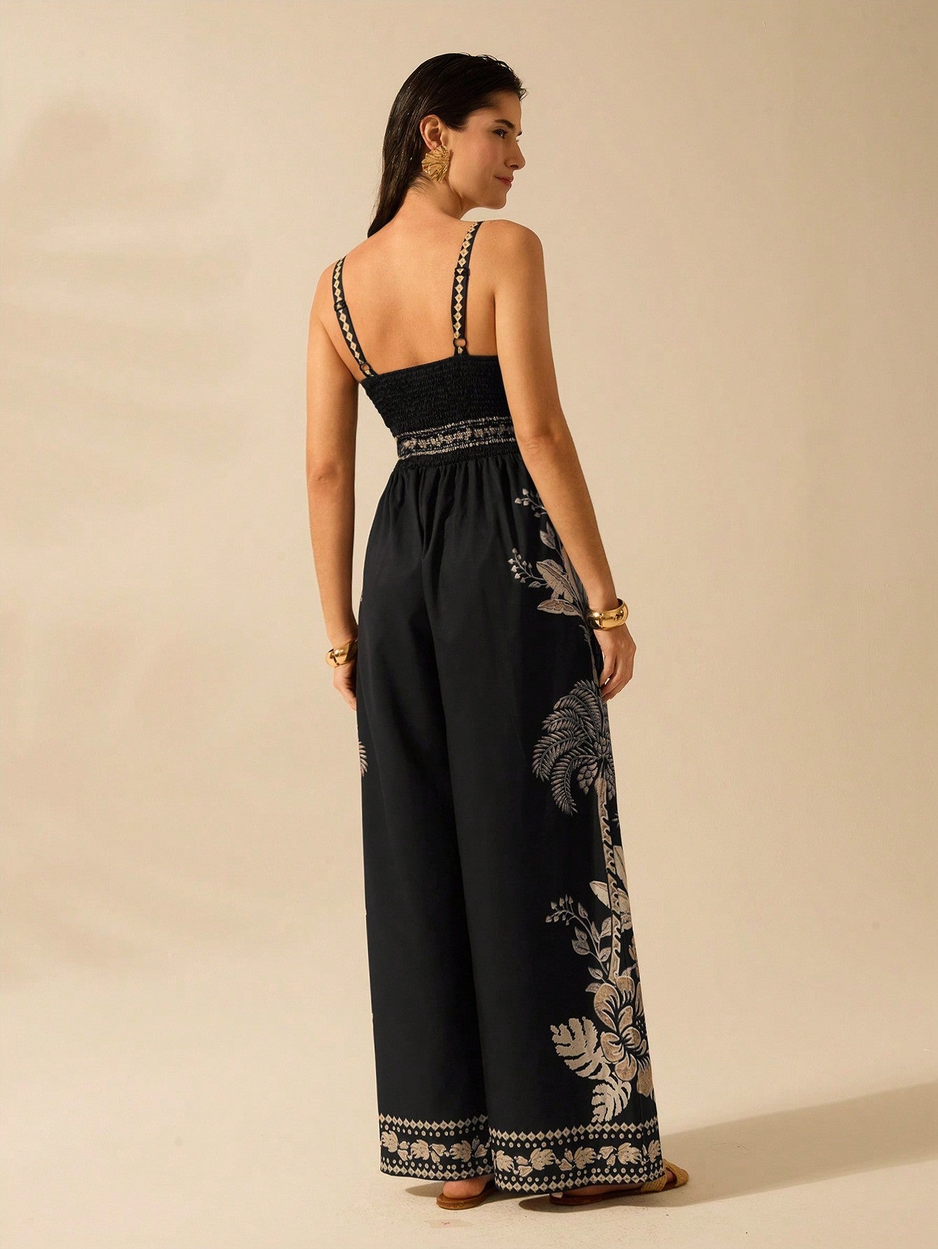 Macacão Longo Elegante