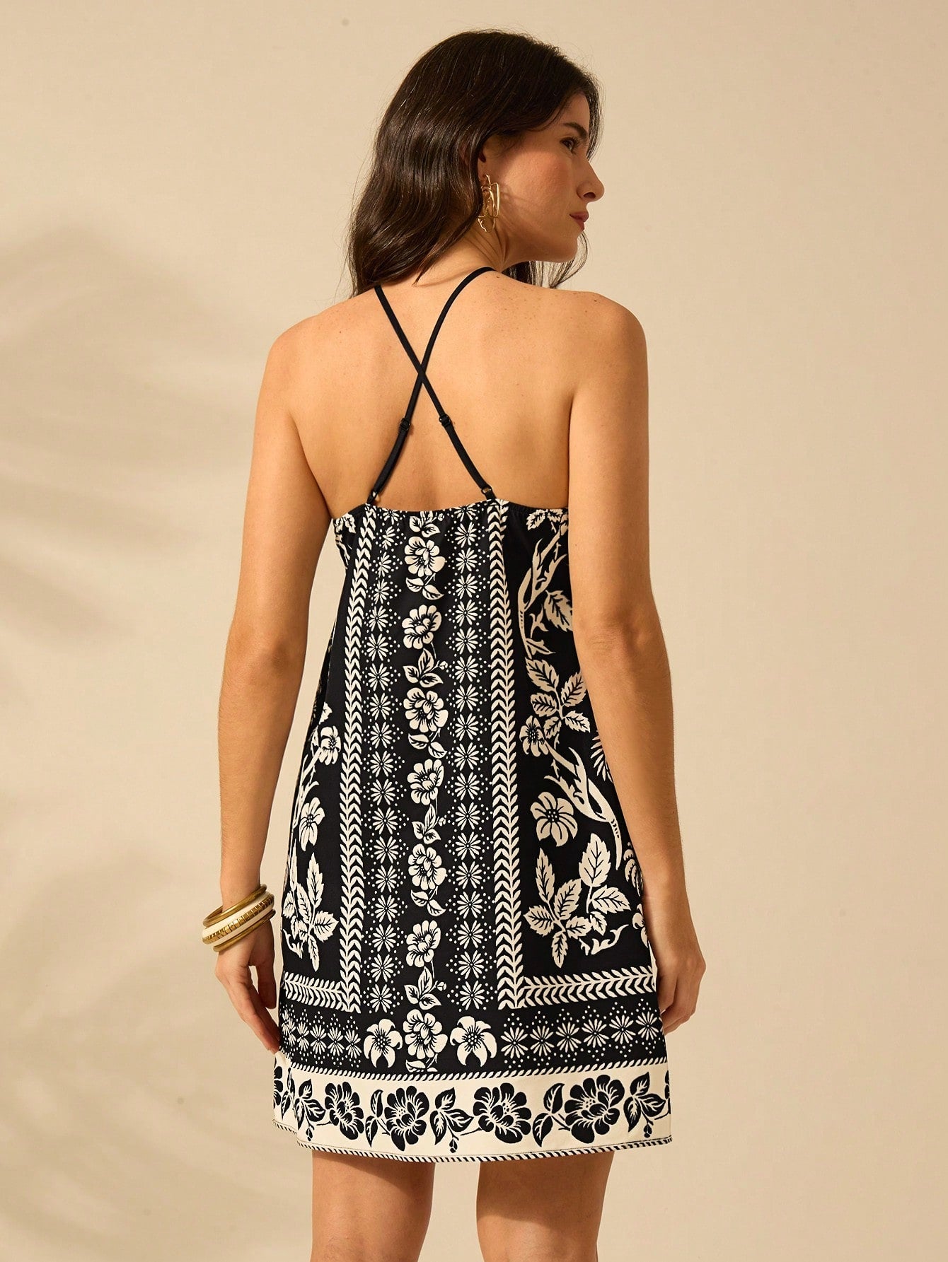 Vestido Curto Boho de Verão