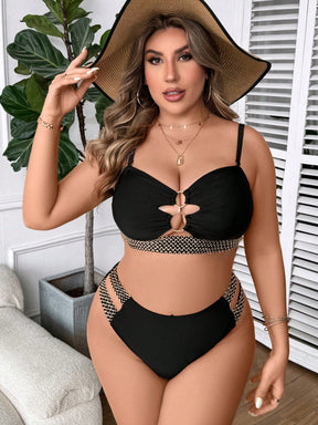 Biquíni Plus Size - Recortes e Detalhes Sofisticados G4